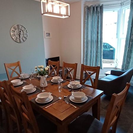 הוילה וויטבי West Cliff Townhouse With Parking מראה חיצוני תמונה